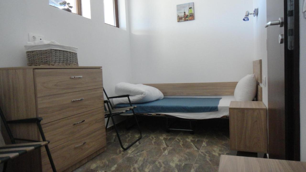Guest House Hasiendata Pavel Banya Extérieur photo