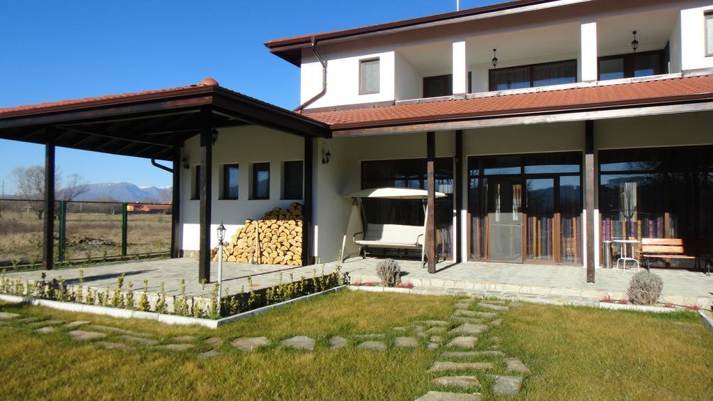Guest House Hasiendata Pavel Banya Extérieur photo