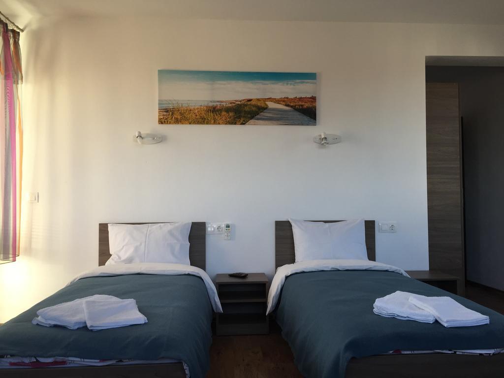 Guest House Hasiendata Pavel Banya Extérieur photo