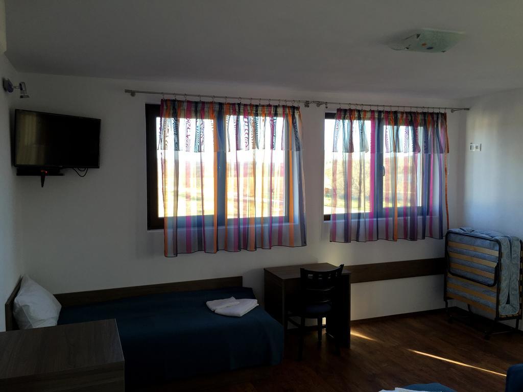 Guest House Hasiendata Pavel Banya Extérieur photo