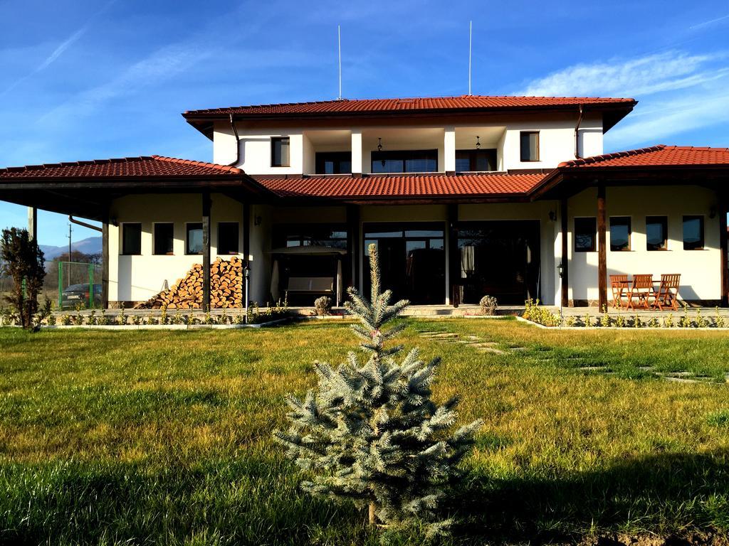 Guest House Hasiendata Pavel Banya Extérieur photo